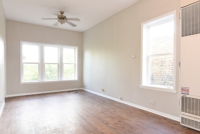 Building Photo - 1131 W Taylor St