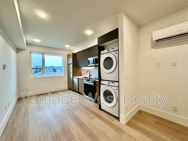 Photo du bâtiment - 720-720 K. L. O. Rd