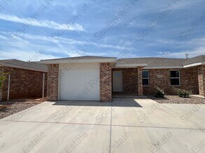 Building Photo - 2125 Bobwhite Ct