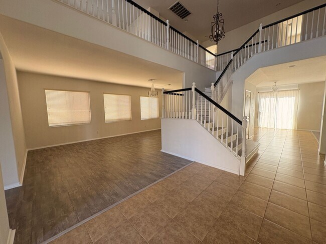 Foto del edificio - 5875 Larry Dean St
