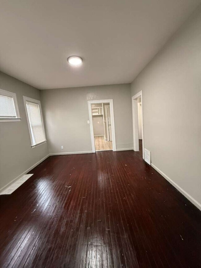 Foto del edificio - 13331 Strathmoor St