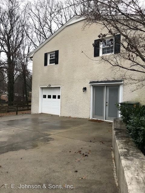 Building Photo - 3 br, 2.5 bath House - 4255 Bower Lane