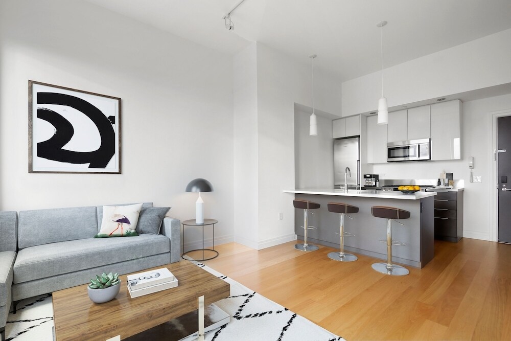 Foto principal - 300 Ashland Pl
