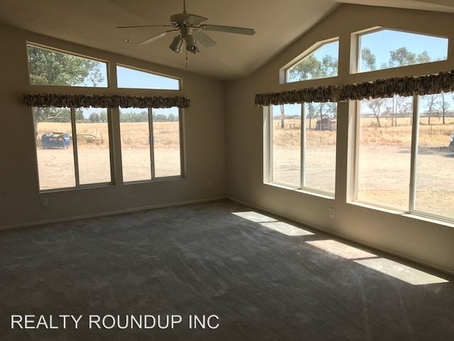 Building Photo - 9494 Florin Rd