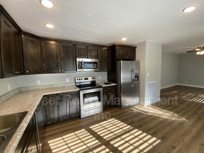 Foto del edificio - 252-254 Highland Avenue - 254
