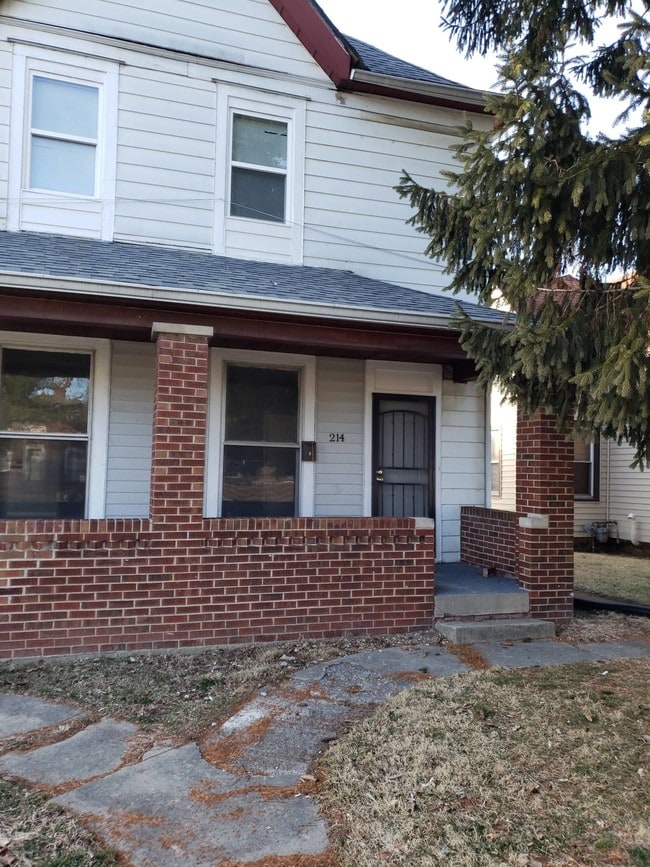 Building Photo - 214 S Emerson Ave