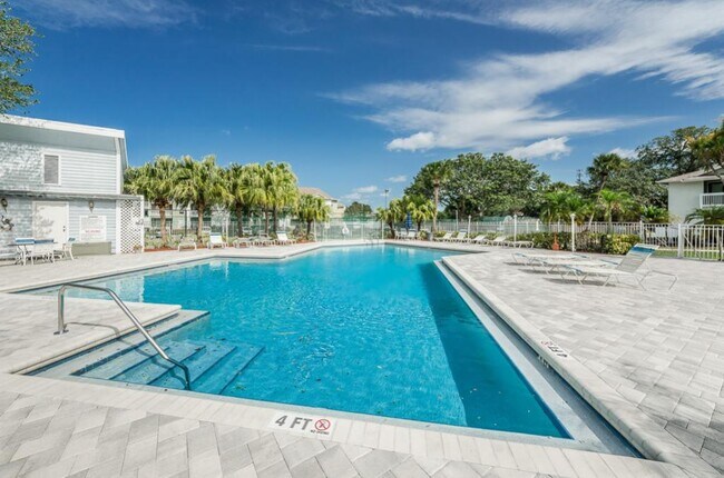 Foto del edificio - 455 US-19 ALT