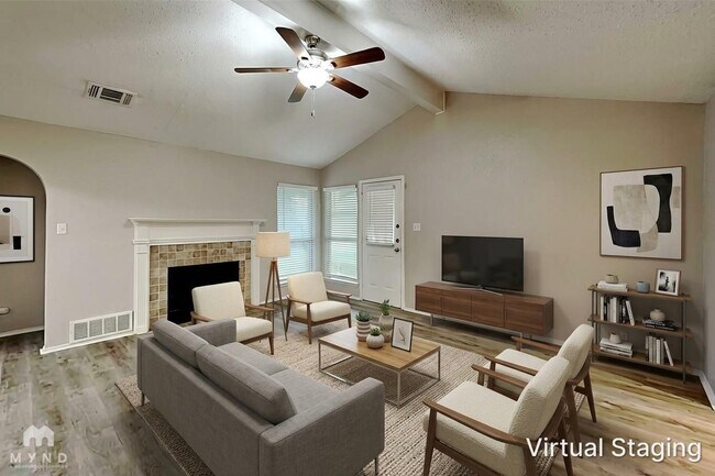 Foto del edificio - 1509 Brook Forest Dr