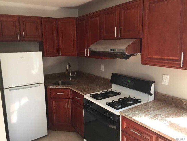 Foto del edificio - 157-15 46th Ave