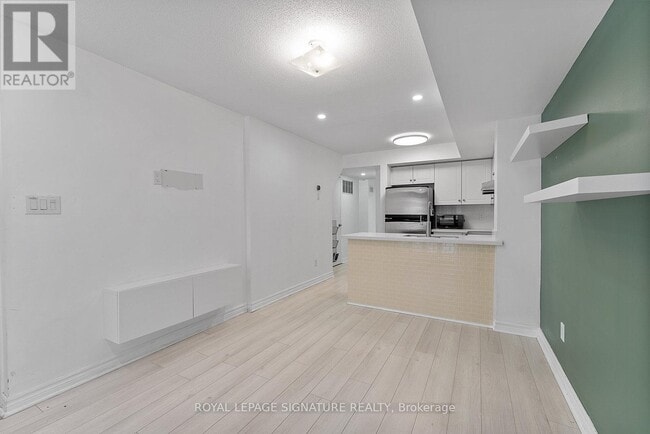 Building Photo - 22 Laidlaw St