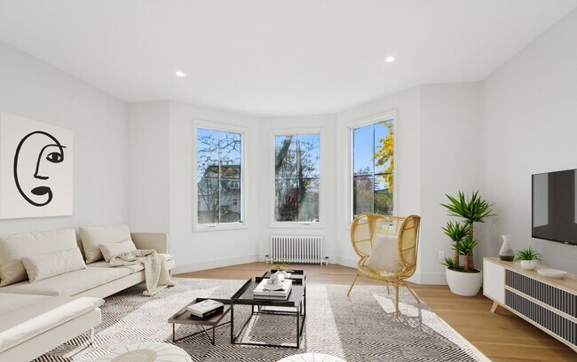 Foto del edificio - 75 Midland Ave