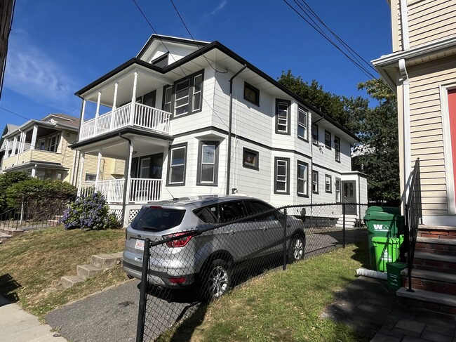 Building Photo - 86A Quincy St