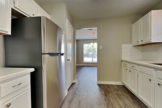 Building Photo - 29122 Waltham St