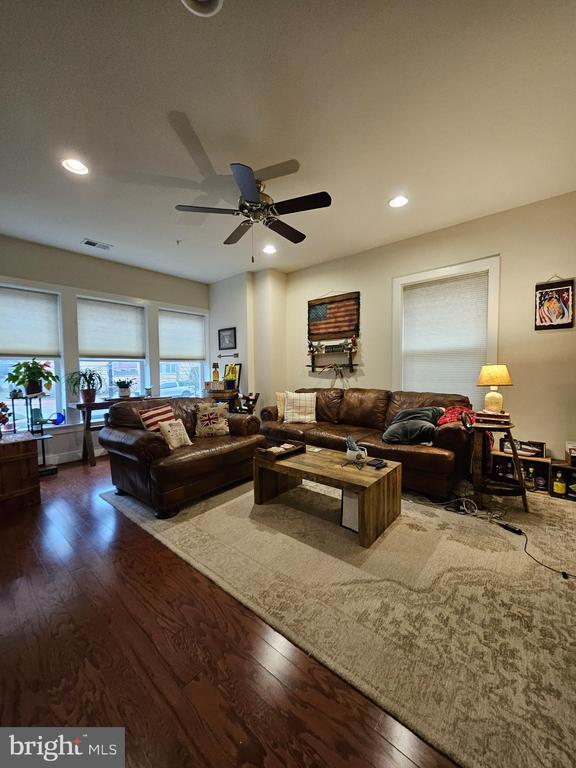 Foto del edificio - 620 E Howell Ave