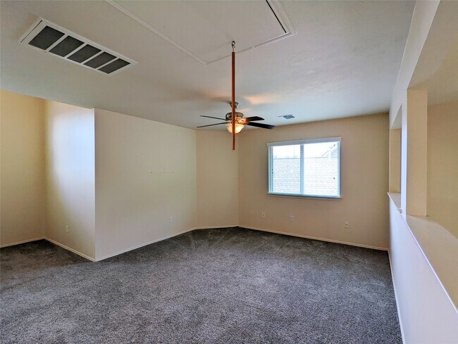 Building Photo - 8815 Lyndonnille Falls Ln