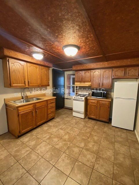 Building Photo - 117 N Shamrock St