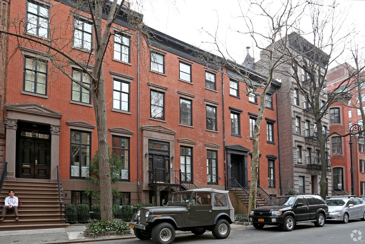 Primary Photo - 60 Morton St