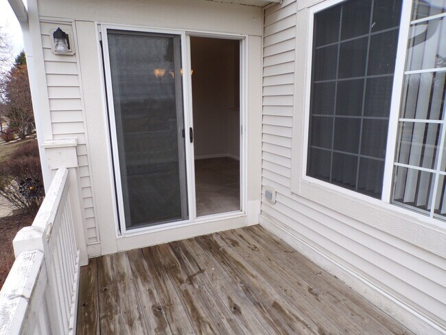 Foto del edificio - 583 S Parkside Dr