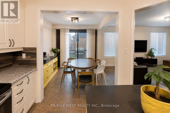 Building Photo - 296 Ruhl Dr