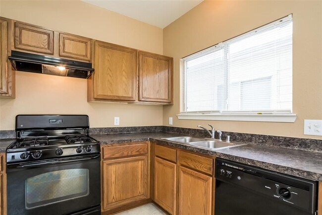 Building Photo - 13030 Sandhill Park Ln