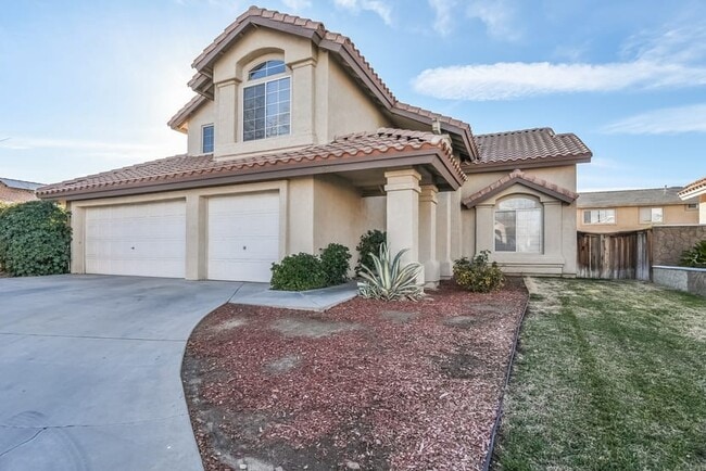 Building Photo - 38703 La Mancha Ct
