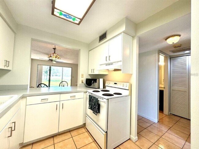 Building Photo - 4512 Longwater Chase