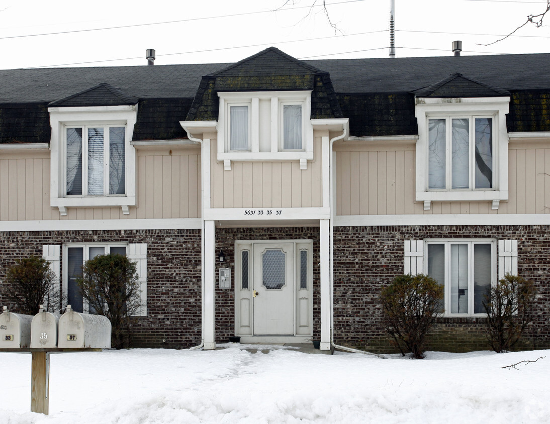Foto del edificio - 5631 Ryewyck Dr