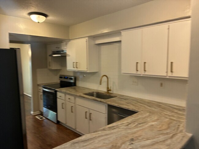 Foto del edificio - Room in Townhome on Terrace Trail