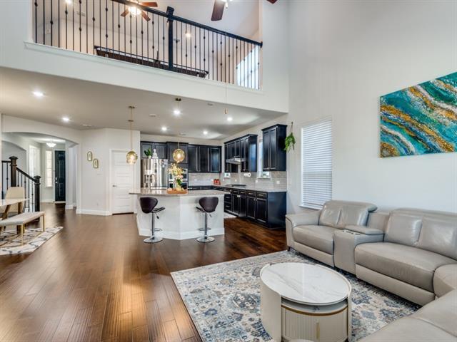 Building Photo - 3253 Lakewood Blfs Trl
