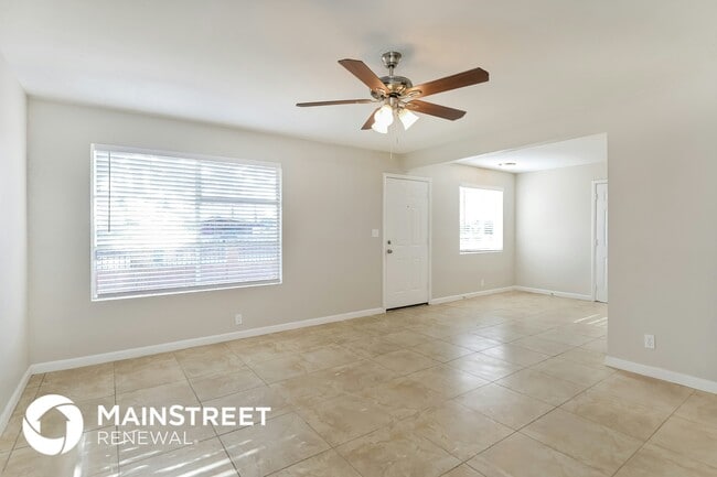 Foto del edificio - 3701 E Dover Stravenue