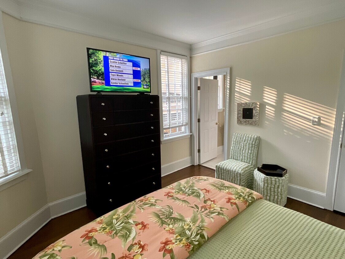 Foto principal - 2549 Walton Way