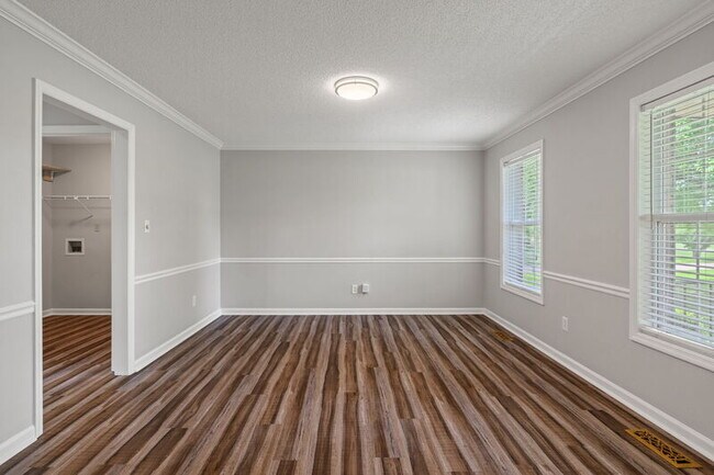 Building Photo - 103 Ivywood Road