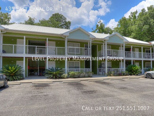 Foto del edificio - 435 E Canal Dr