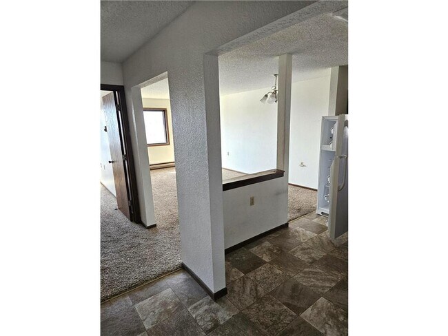 Foto del edificio - 110 1st St N