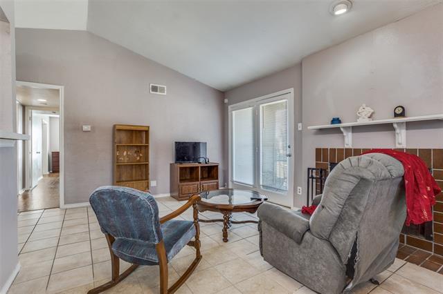 Foto del edificio - 5913 Lake Hubbard Pkwy