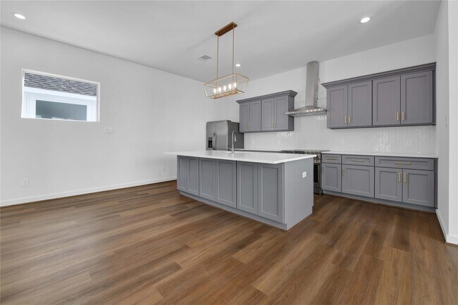 Foto del edificio - 207 Edgewood St