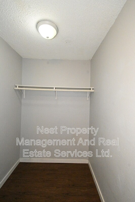 Building Photo - 4280 Quentin Ave