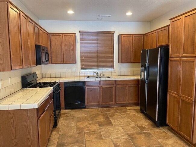 Foto del edificio - Beautiful 3-bedroom home available in East...