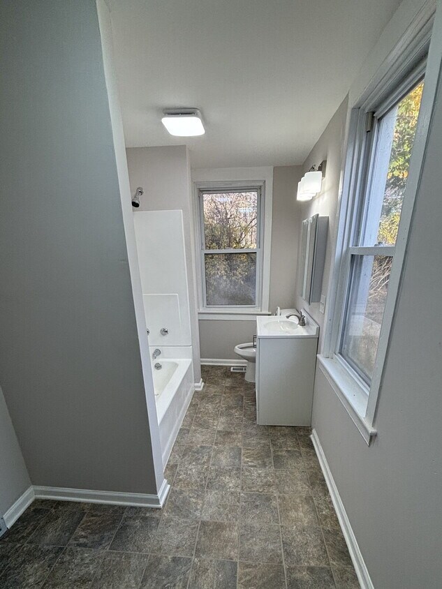 Foto del edificio - 2689 Strickhouser Rd