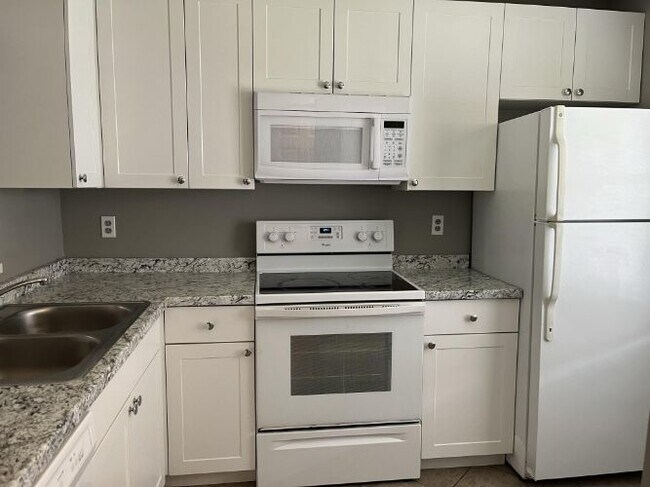 Foto del edificio - 3171 SE Aster Ln