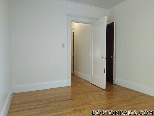 Foto del edificio - 349 Pleasant St