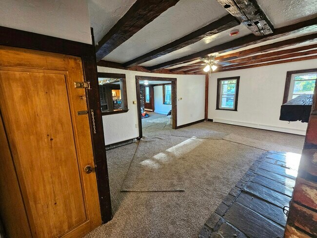 Foto del edificio - 81 Oak St