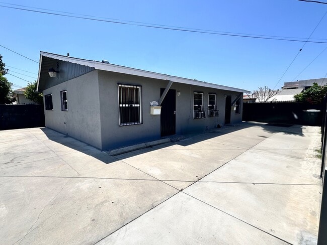 Building Photo - 2521 Peck Rd