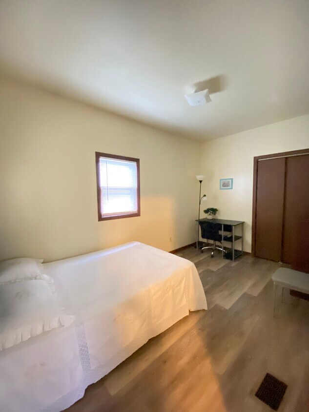 Foto principal - 184 Grand Ave
