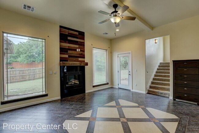 Building Photo - 3 br, 3 bath House - 817 Ashwood Ln