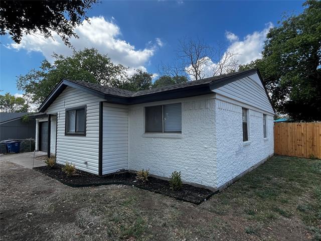 Building Photo - 4041 Stagecoach Cir
