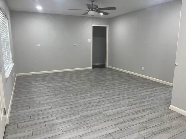 Foto del edificio - 603 Center Way