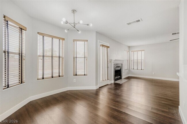 Foto del edificio - 1924 Coralino Dr