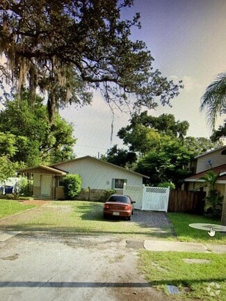 Building Photo - 1186 Sedeeva St