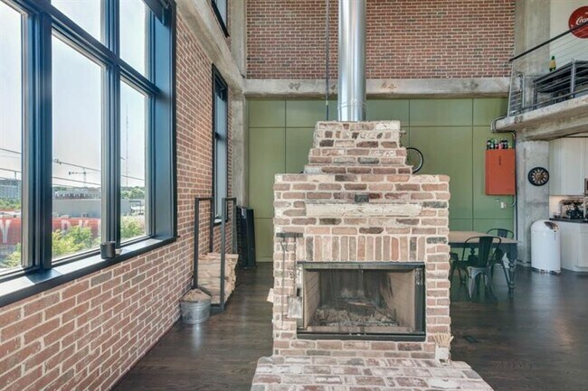 Foto del edificio - 660 Glenaire Walk SE